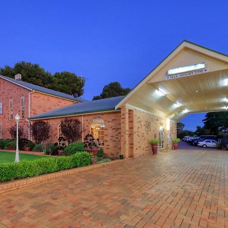 North Parkes Motel Kültér fotó