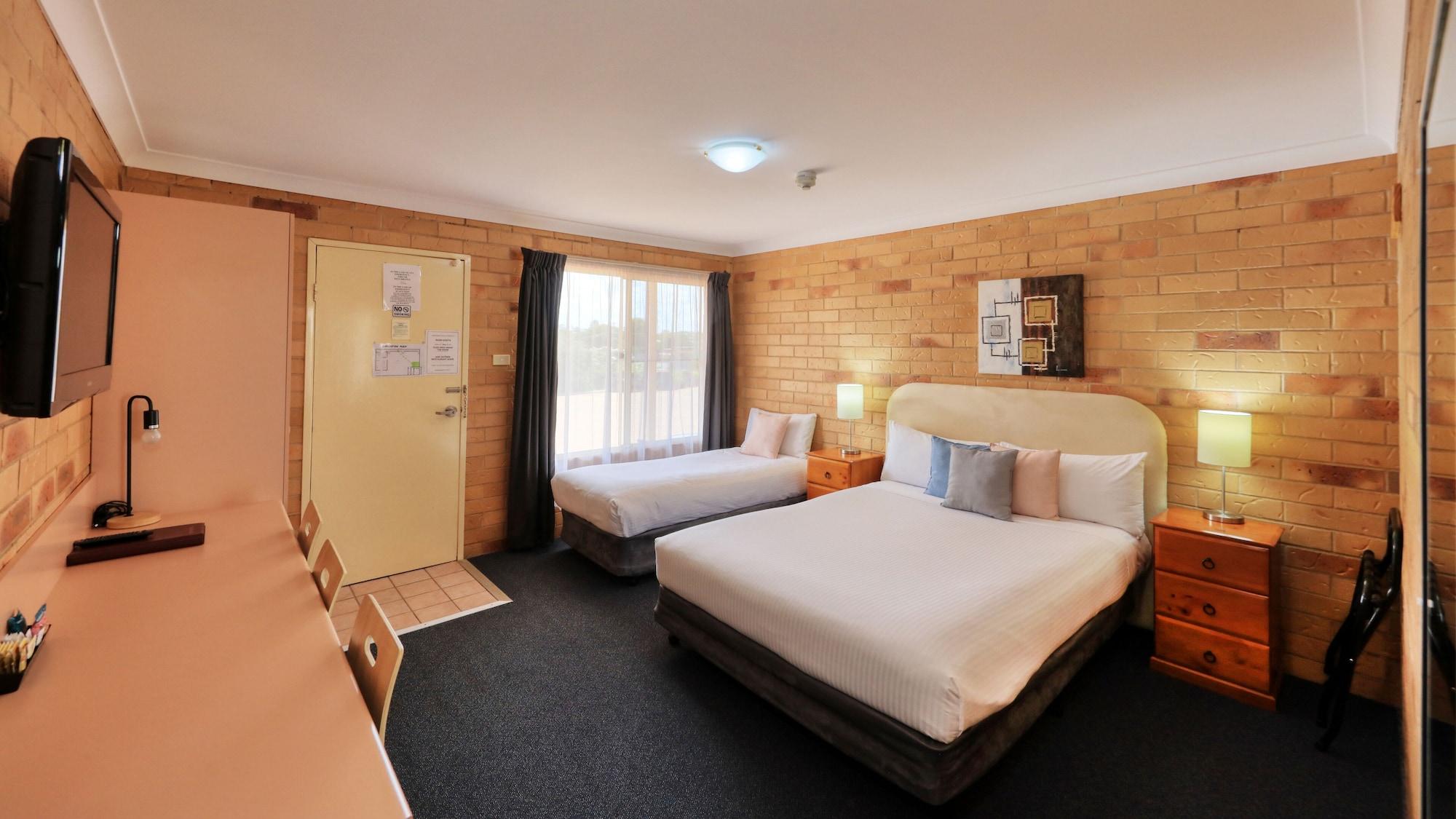 North Parkes Motel Kültér fotó