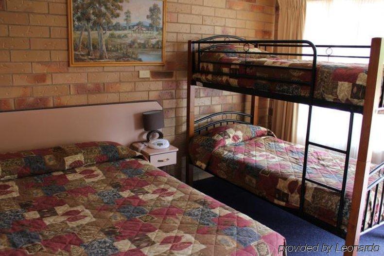 North Parkes Motel Kültér fotó